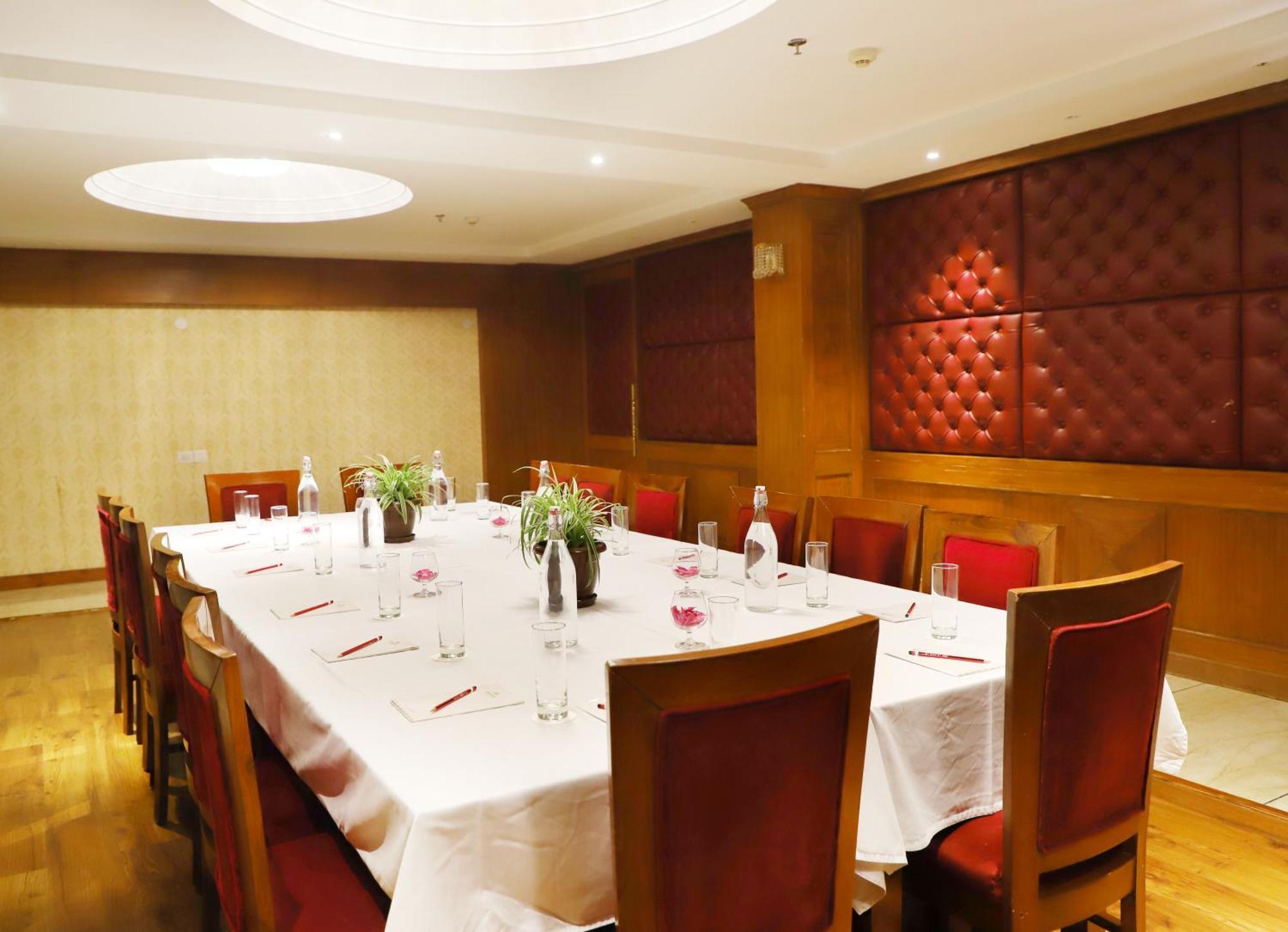 Deventure Shimla Hills Hotel Kandaghat Exterior photo