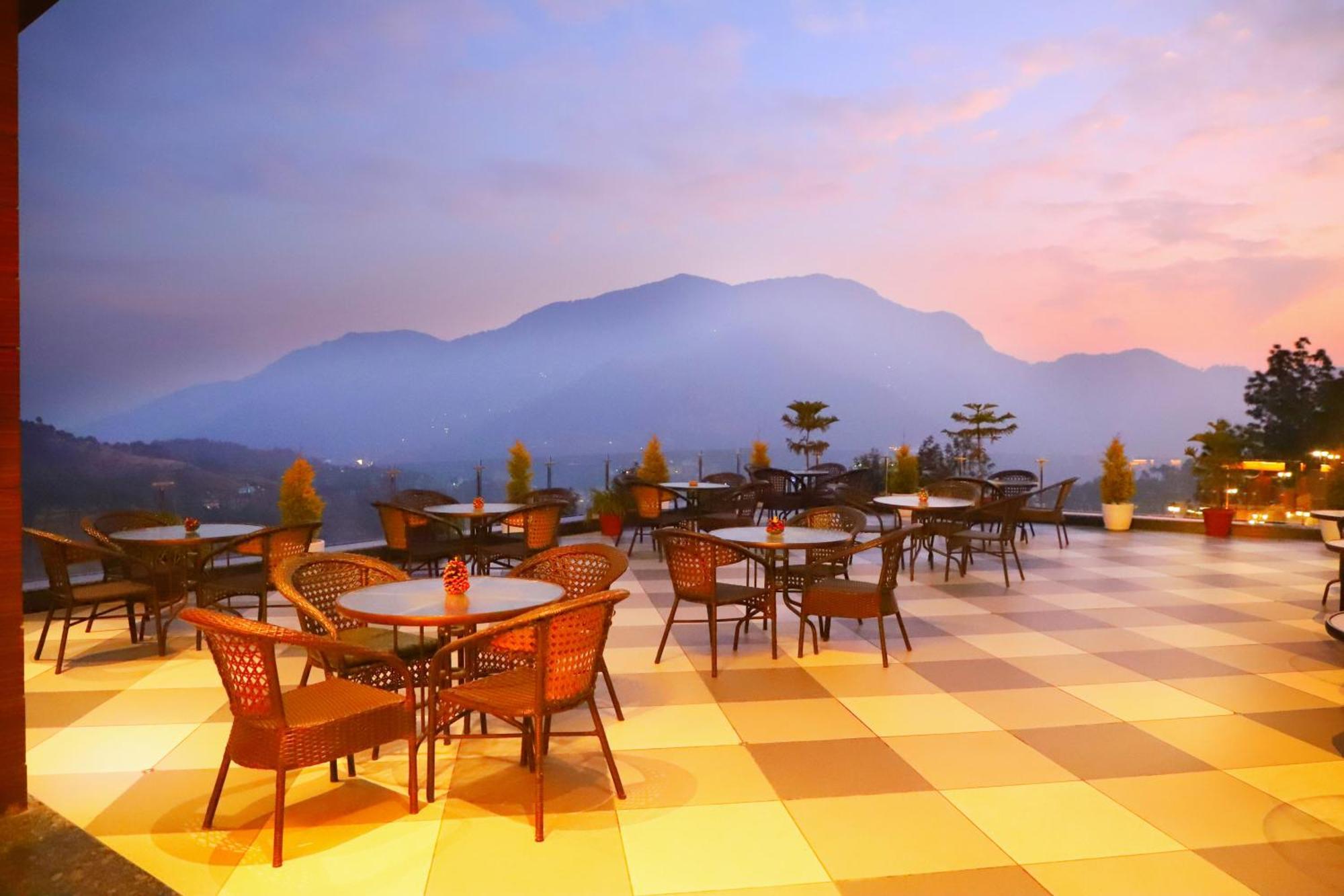 Deventure Shimla Hills Hotel Kandaghat Exterior photo