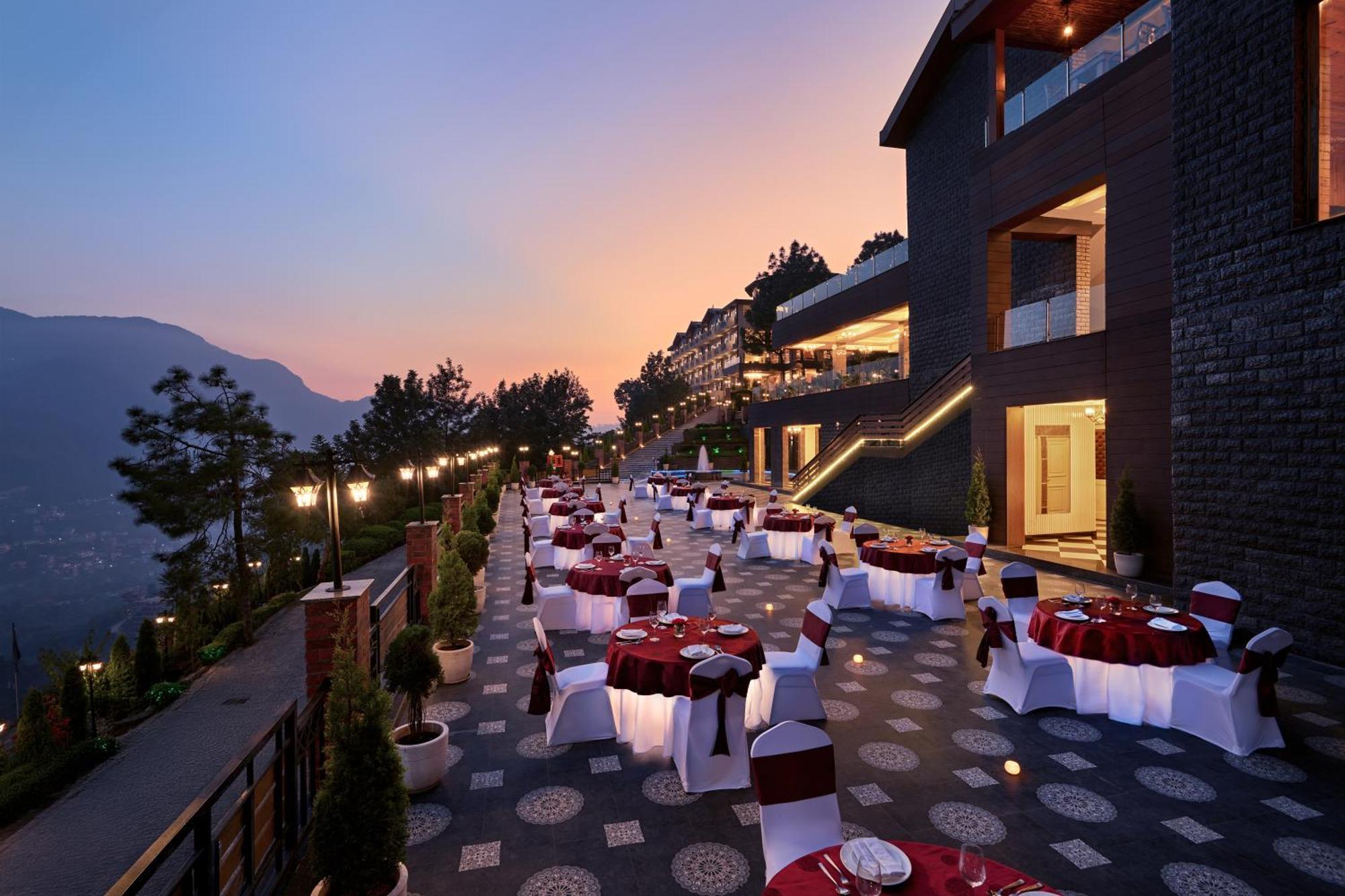 Deventure Shimla Hills Hotel Kandaghat Exterior photo