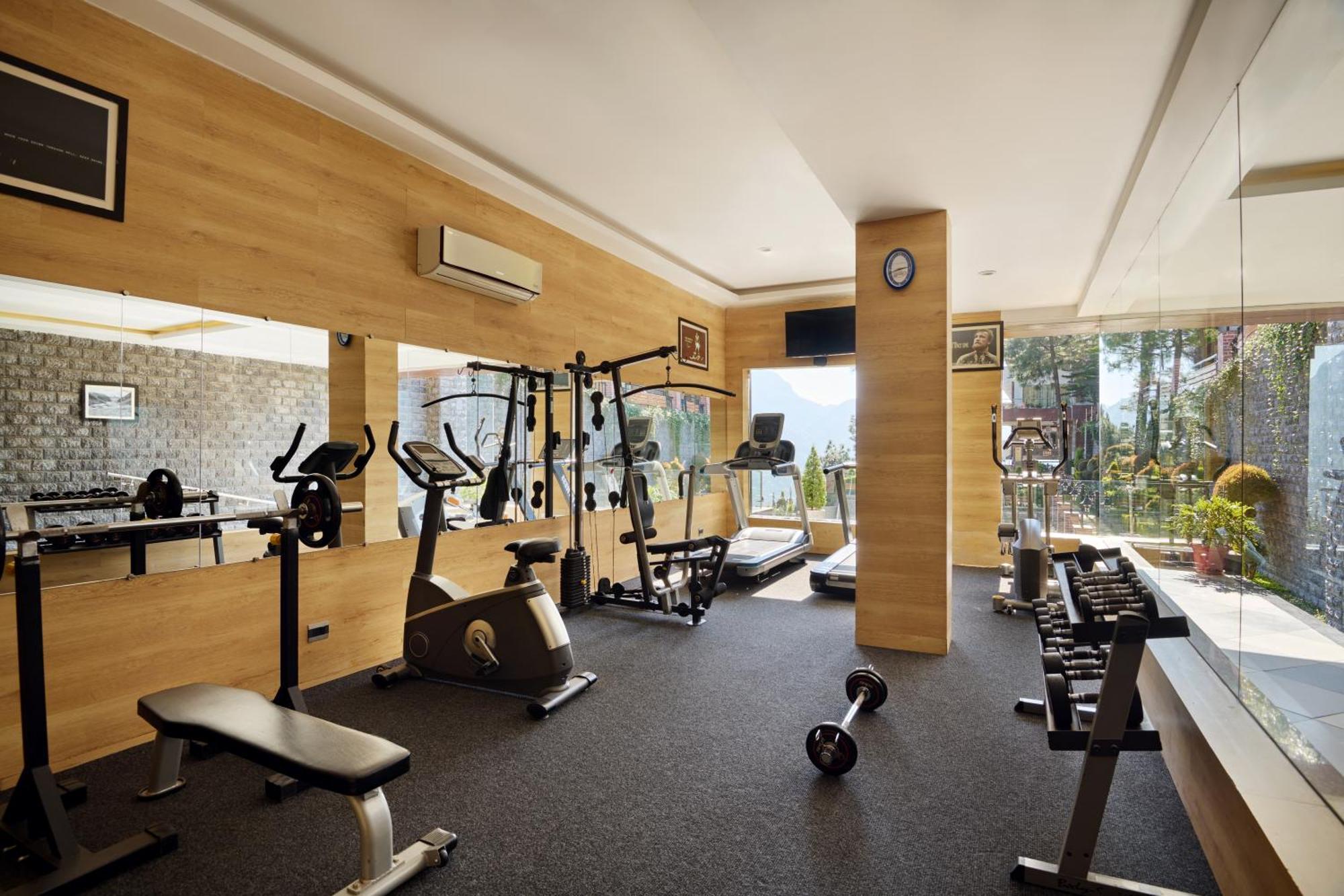 Deventure Shimla Hills Hotel Kandaghat Exterior photo