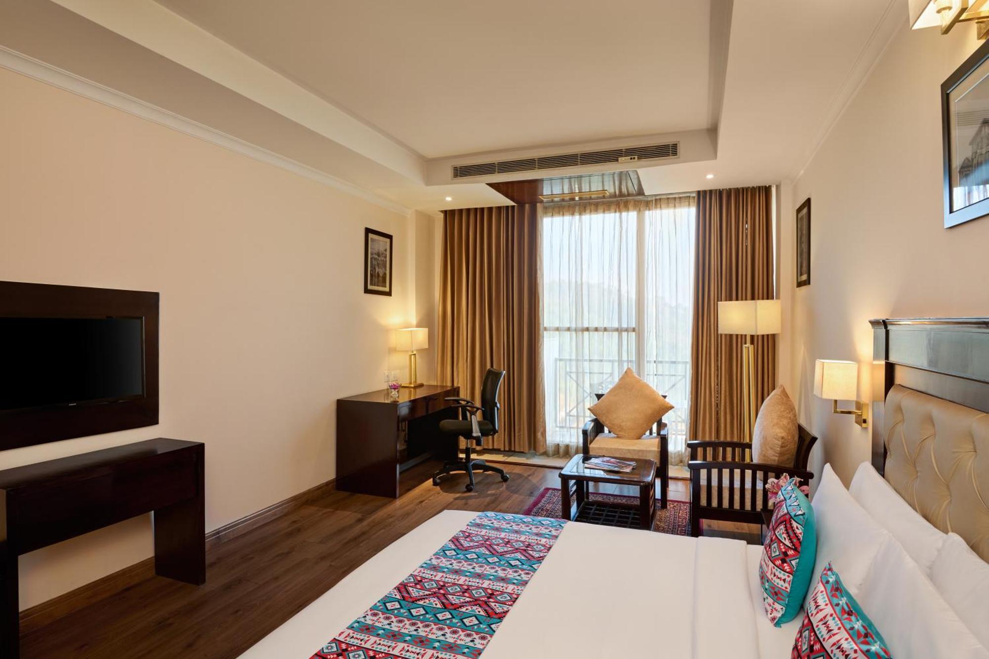 Deventure Shimla Hills Hotel Kandaghat Exterior photo