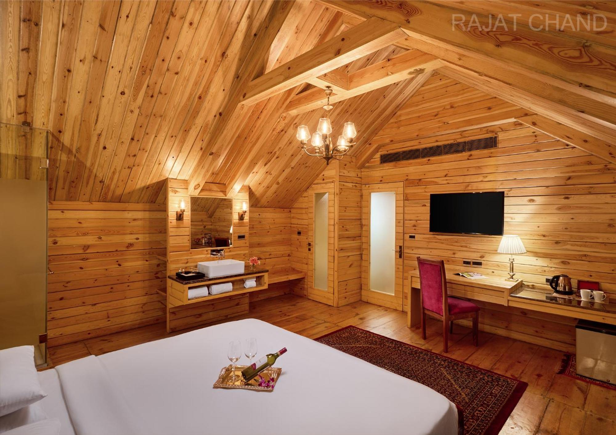 Deventure Shimla Hills Hotel Kandaghat Exterior photo